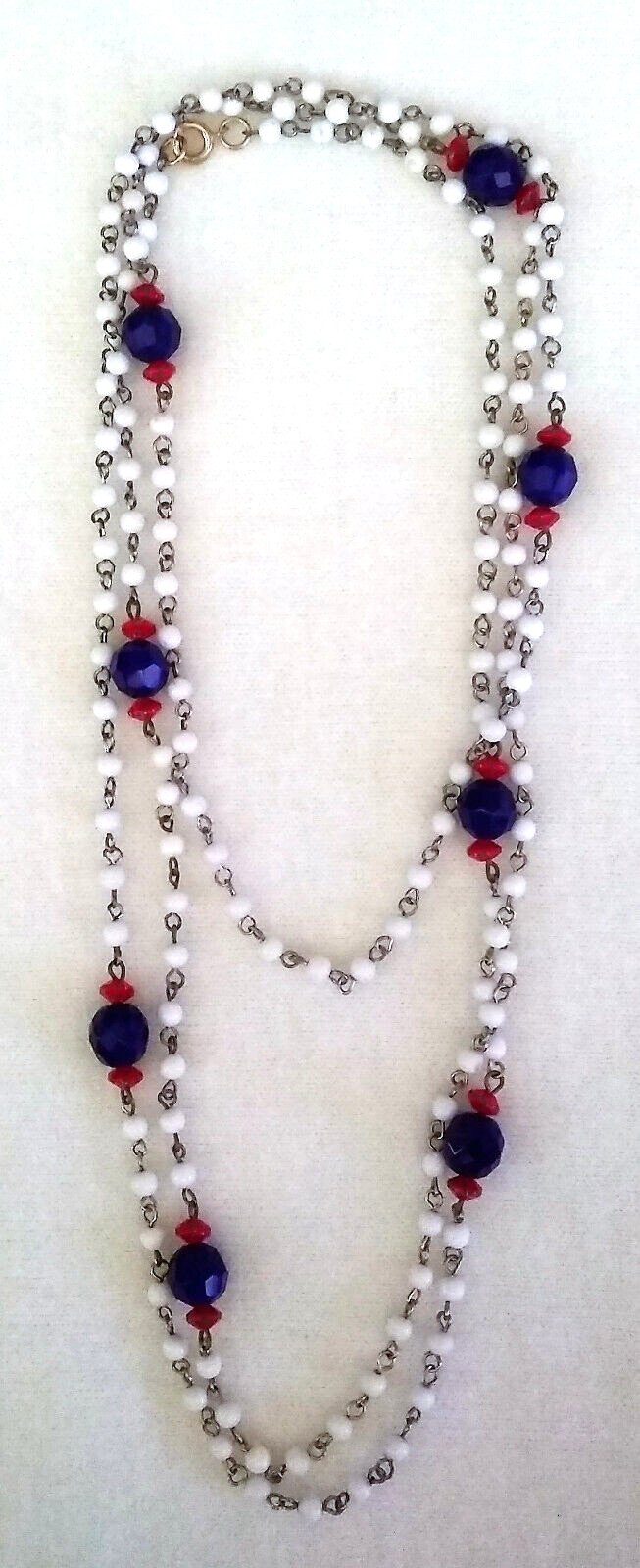VINTAGE MULTICOLOR RED WHITE BLUE BEADED PATRIOTIC CHAIN BEADS NECKLACE 56″ LONG