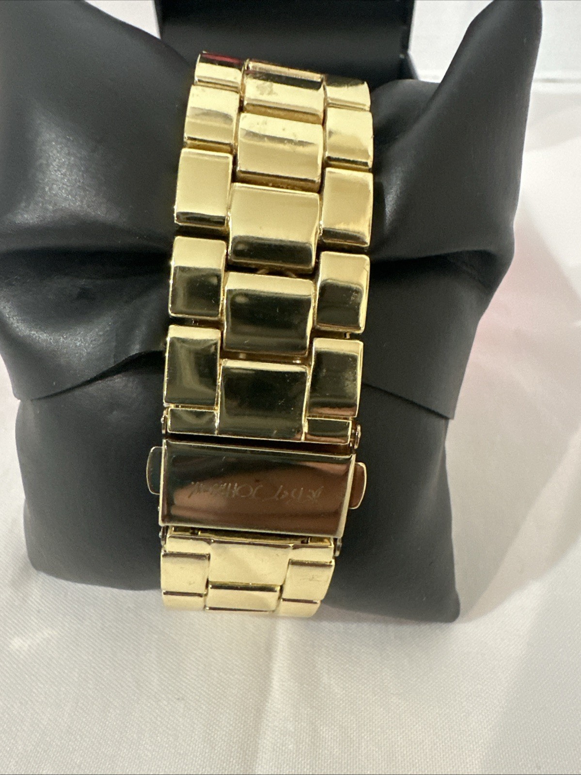 Betsey Johnson 💋 Link Band and Purple Glitter Heart w Crystals- Dial Watch