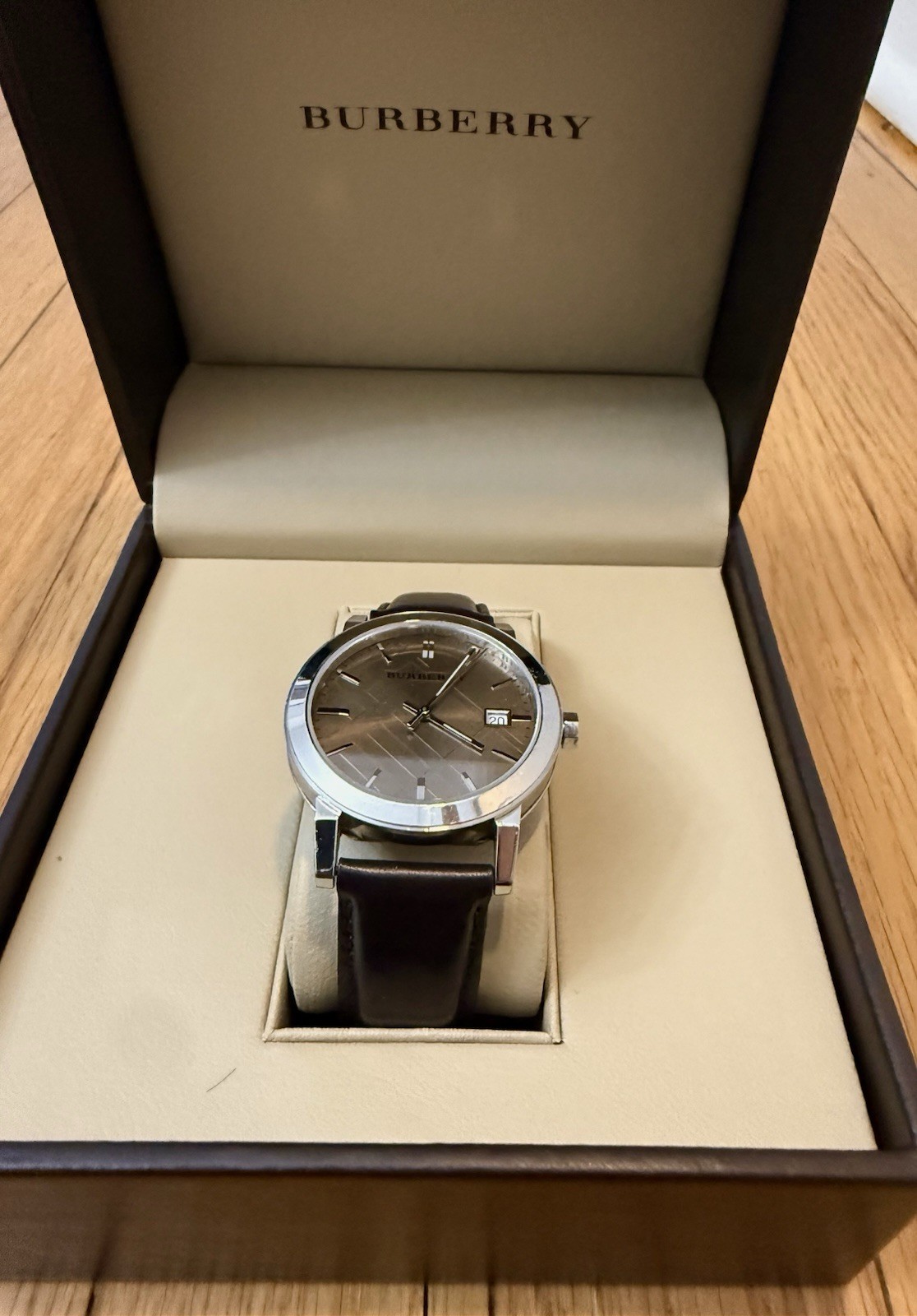 Burberry The City Wristwatch Model BU9011 Brown Leather Band 38mm w/box+papers