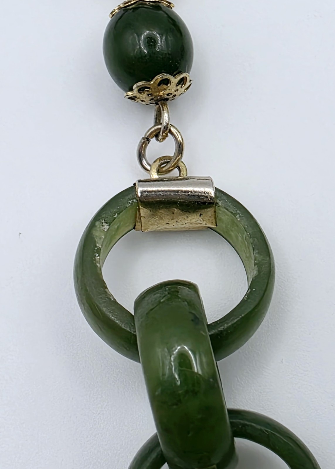 Vintage Green Jade Interlocking Circle Link Necklace 31″ Long Gold Tone