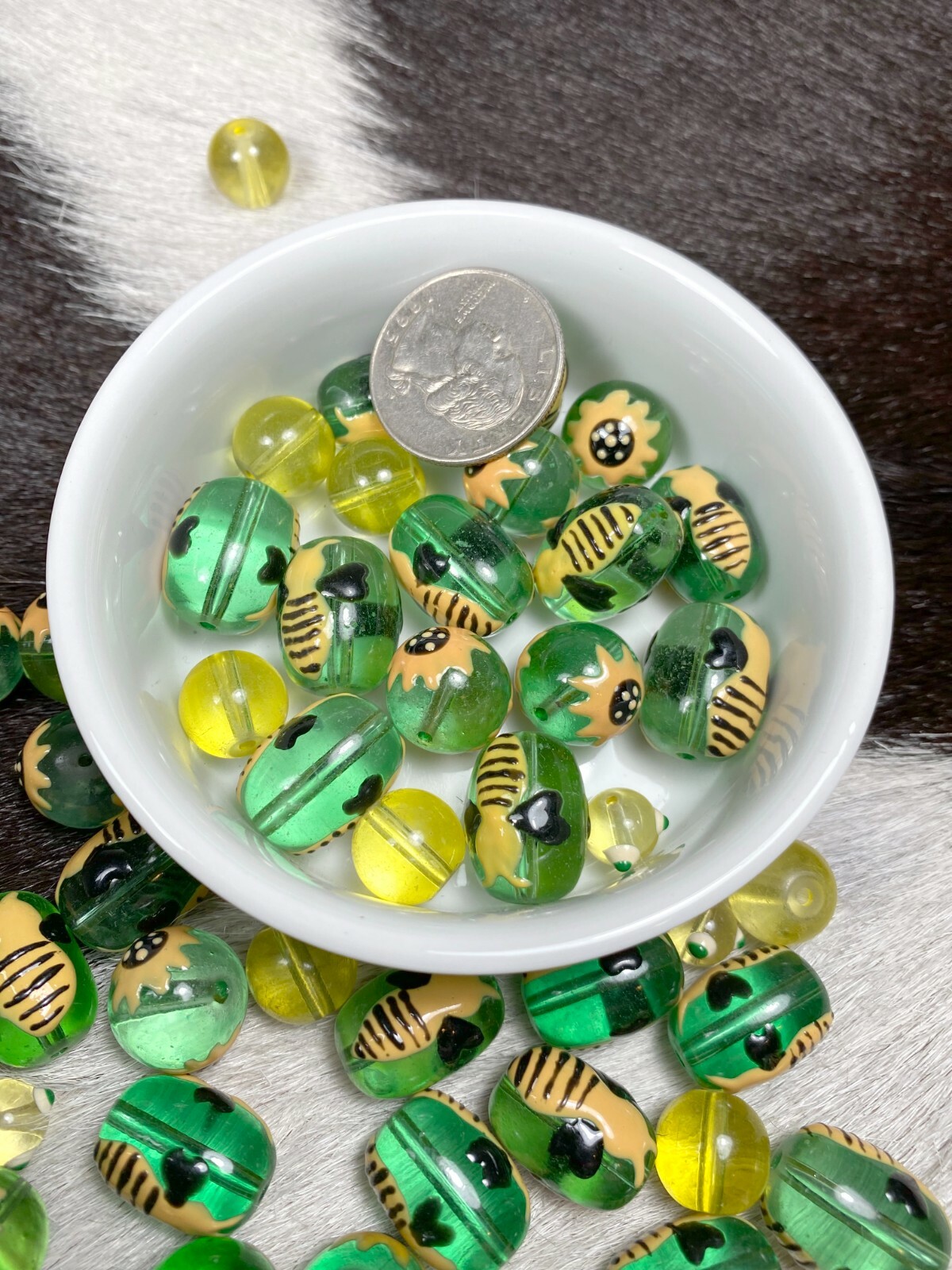 Bumble Bee Beads Glass Beads For Bracelet Making Garden 13mm Green Oval 20 pcs