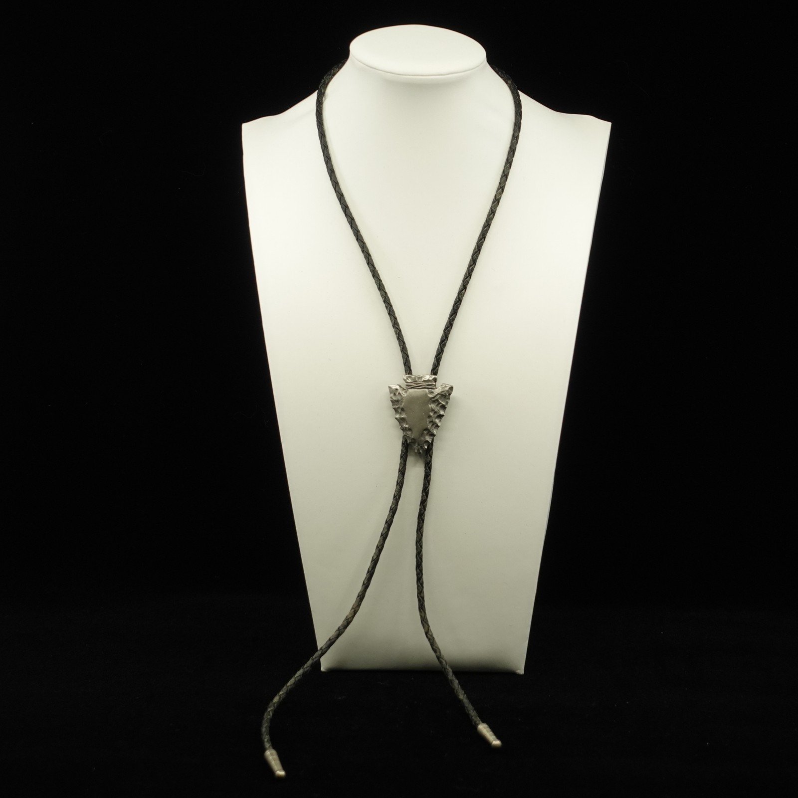 Bolo Tie | 70s Pewter Chiseled Edged Arrowhead Silhouette