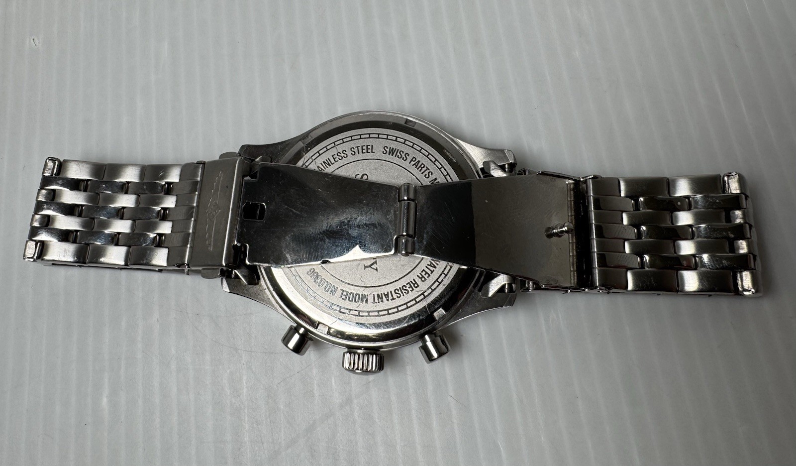 Invicta Specialty Collection 0366 Mens Watch 100 M Flame Fusion Crystal Swiss