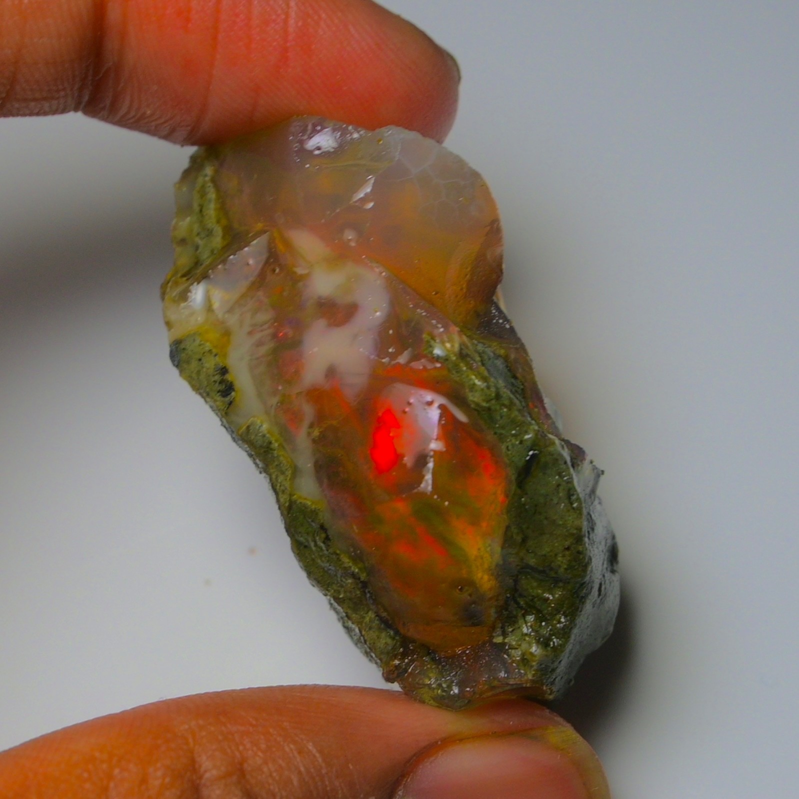 Ethiopian Oil Opal Specimen 100.00 cts Natural Rough Gemstone – Fire Opal Roug