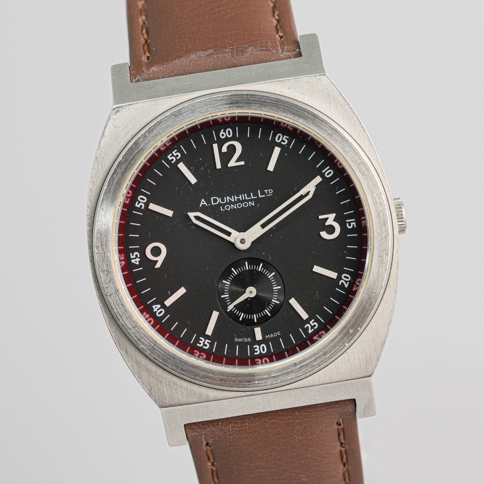 **NEAR MINT** Dunhill RPM 8034 Silver Quartz Small Second Black Dial Men’s Watch
