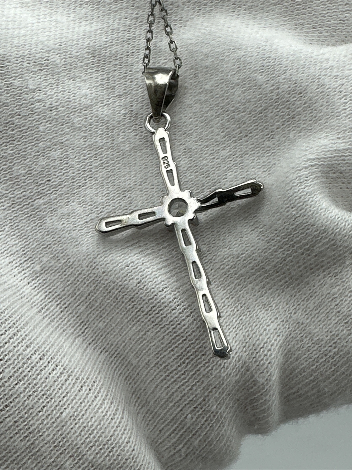 Vintage Sterling Silver .925 crystal cross Necklace #377