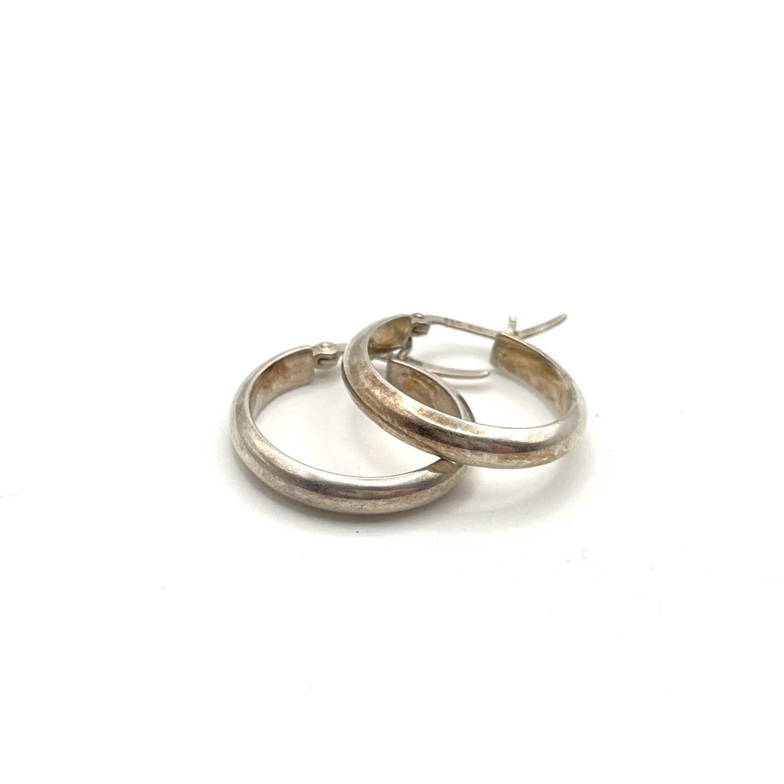 925 Sterling Silver Small Polished Hoop Earrings Latch Back Closure SA Stamp