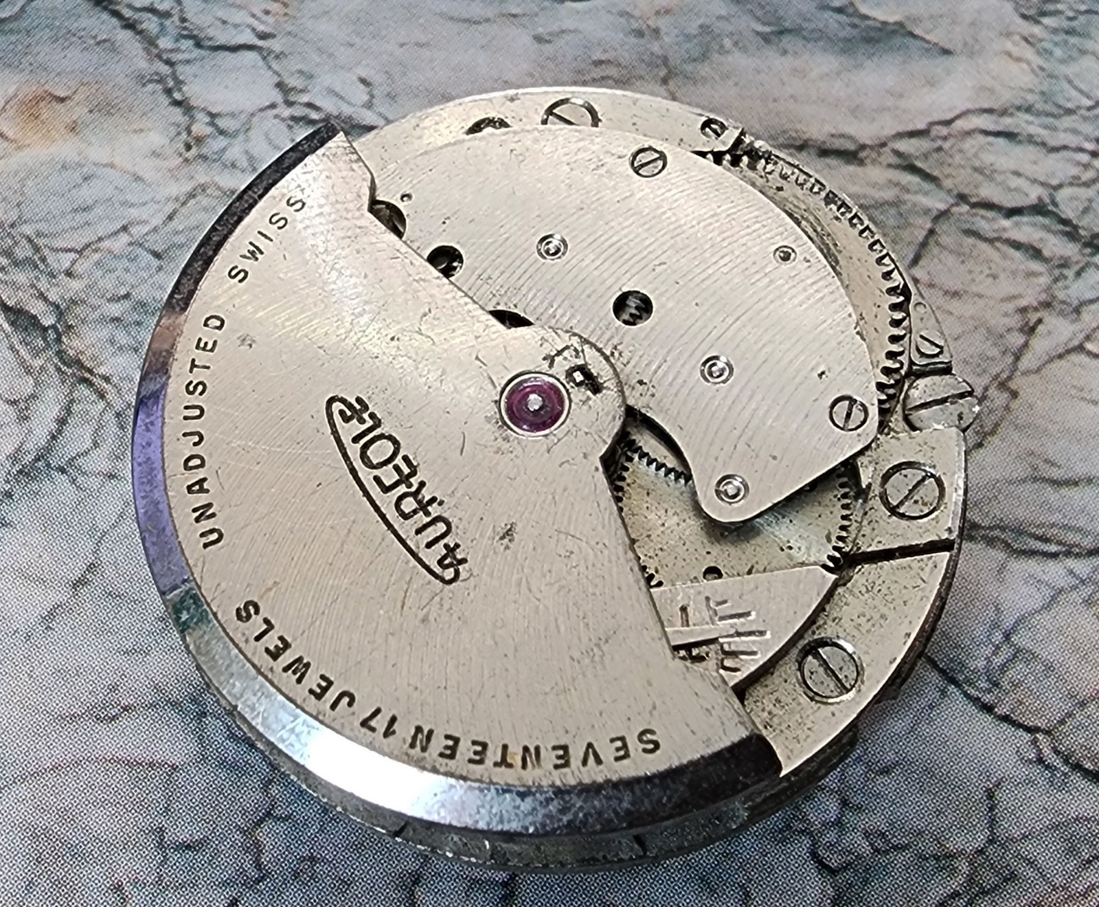 USED aureole MOVEMENT AUTOMATIC FELSA F 692 SWISS MADE.