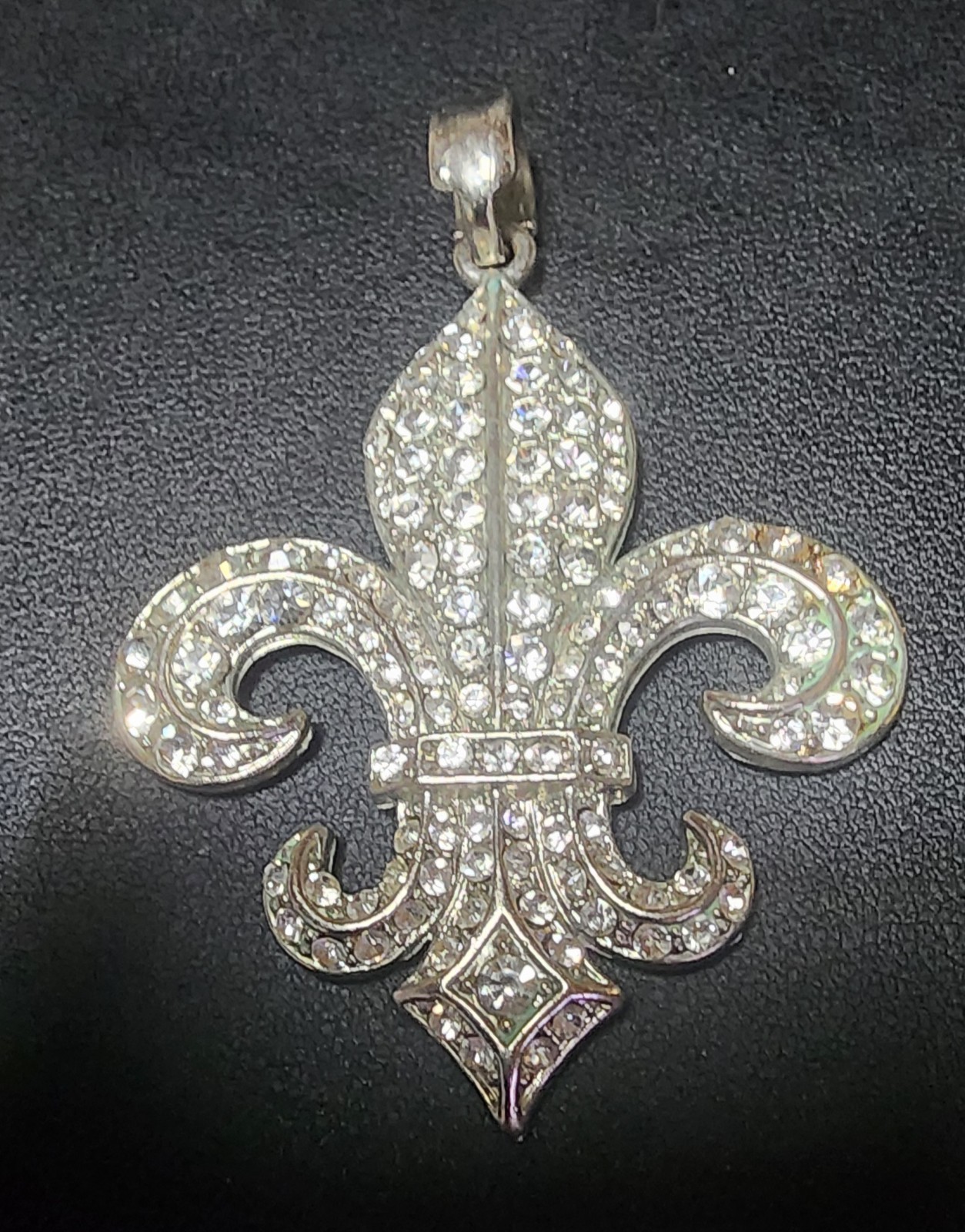 LARGE FLEUR DE LIS PENDANT WITH CLEAR AB PAVED STONES