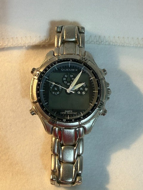 VTG Quemex Chronograph-Style Quartz Watch Water Resistant Silver Sporty Luxury