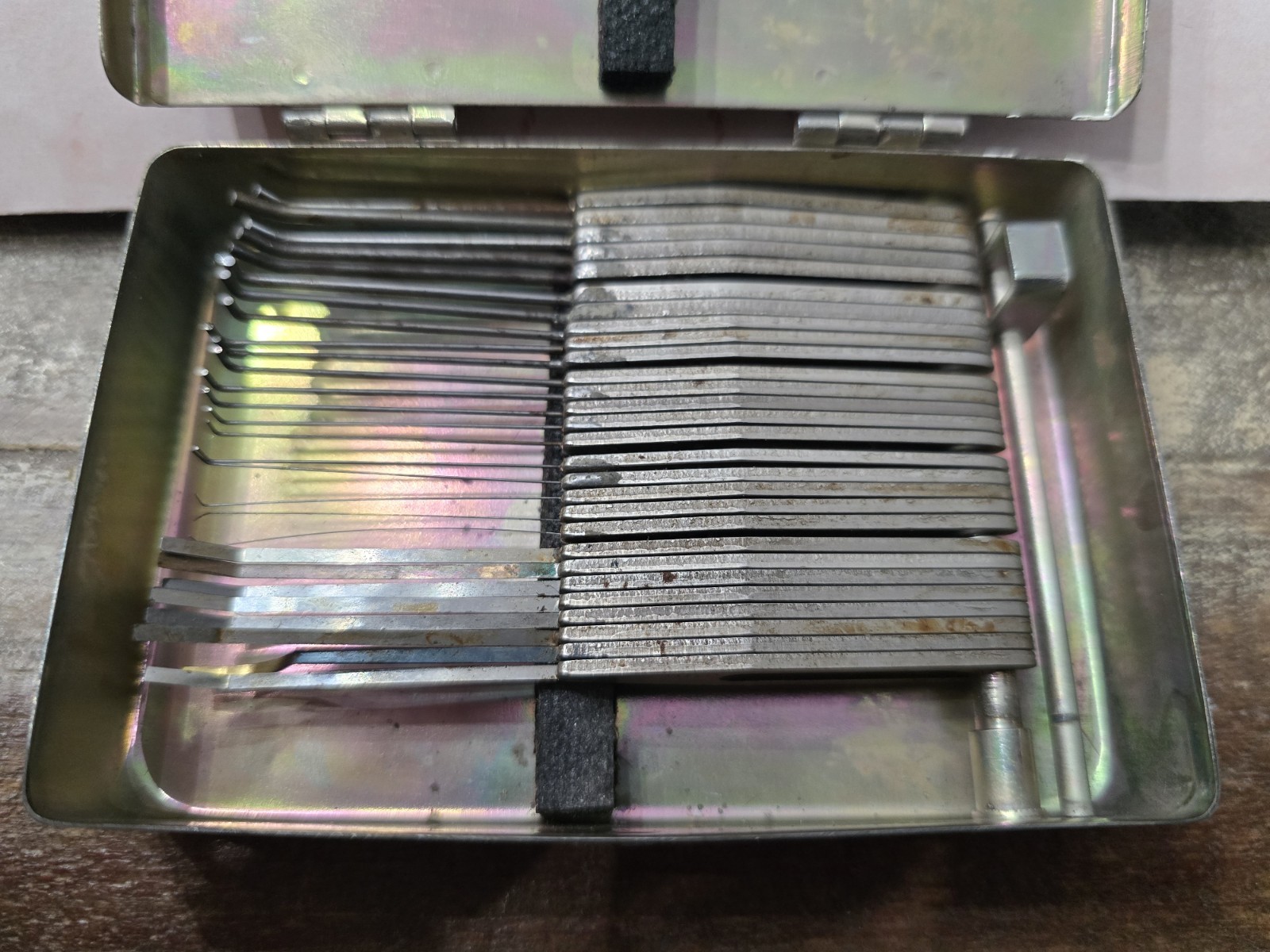 Vintage Teletype Wire Feeler Gauge Set Of 28 In Metal Box Small Tools