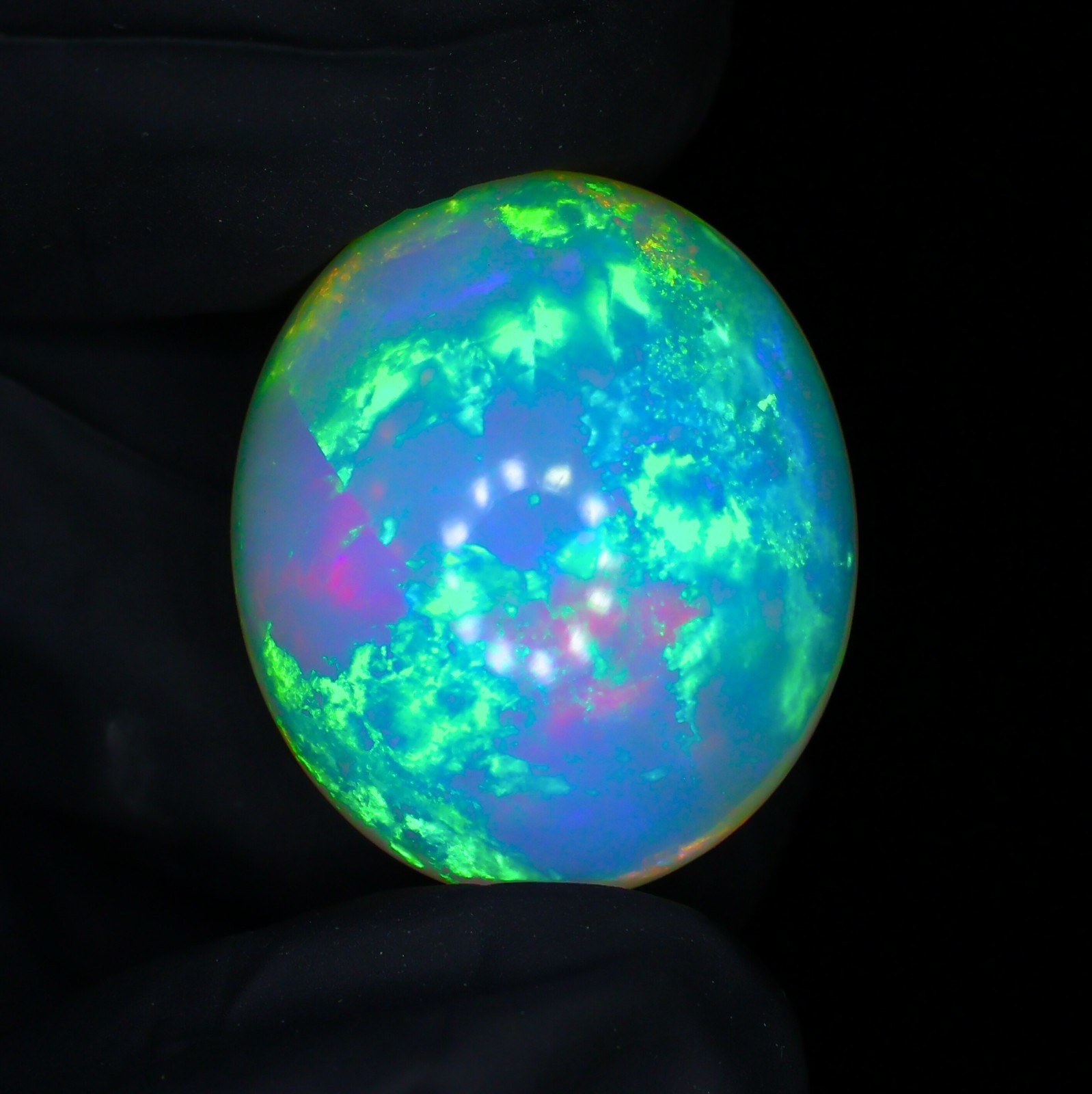 Natural Opal Cabochon 21.25 Ct Natural Welo Opal Gemstone 22×19.50×10.50