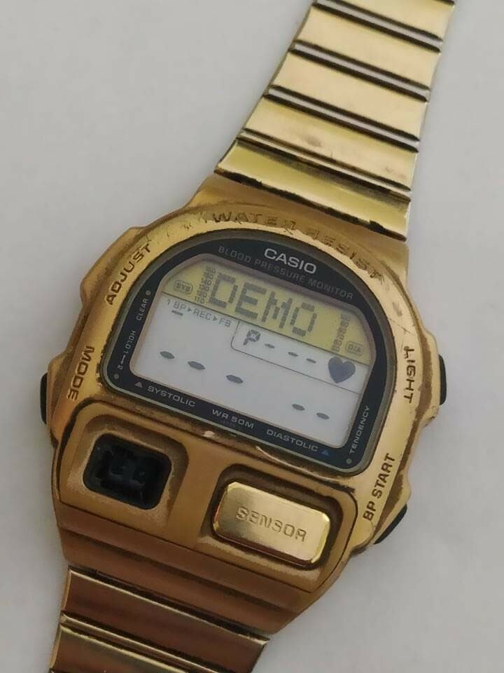 VINTAGE CASIO BP-100 Blood Pressure watch.vintage casio digital Working