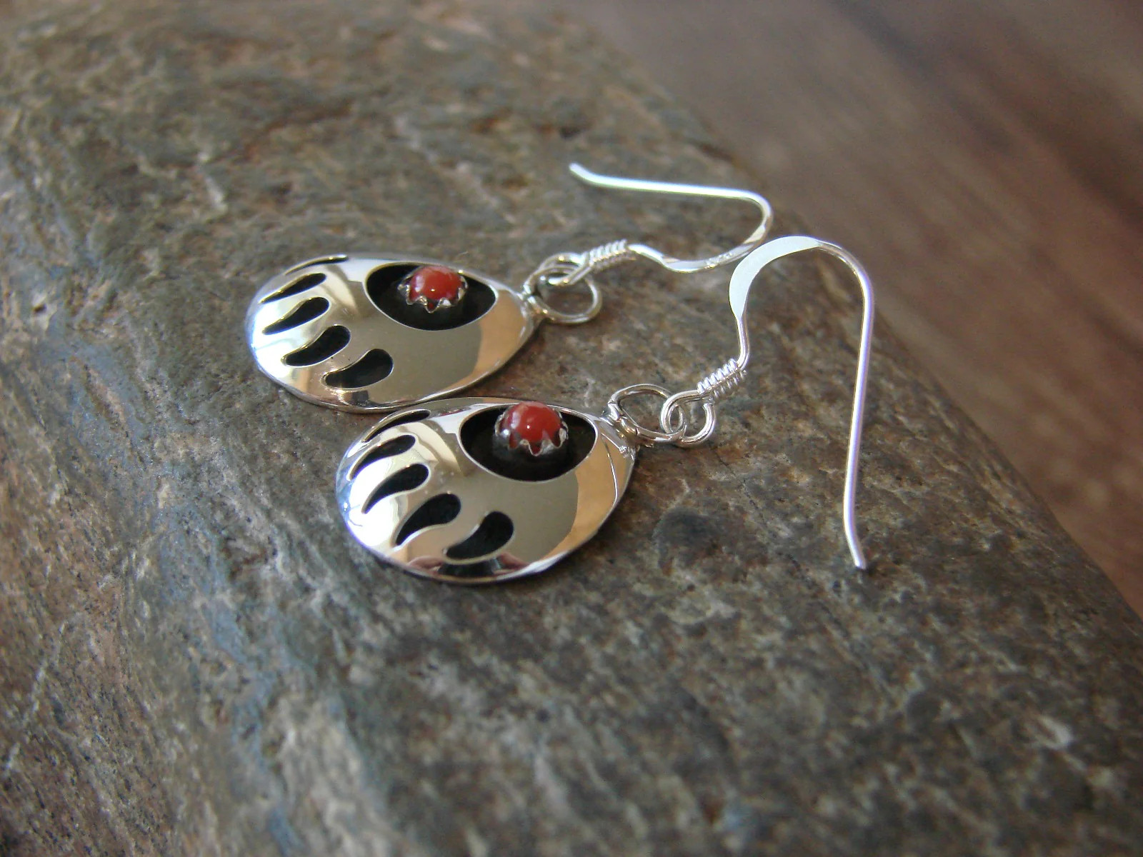 Navajo Indian Sterling Silver & Coral Bear Paw Dangle Earrings – Parker
