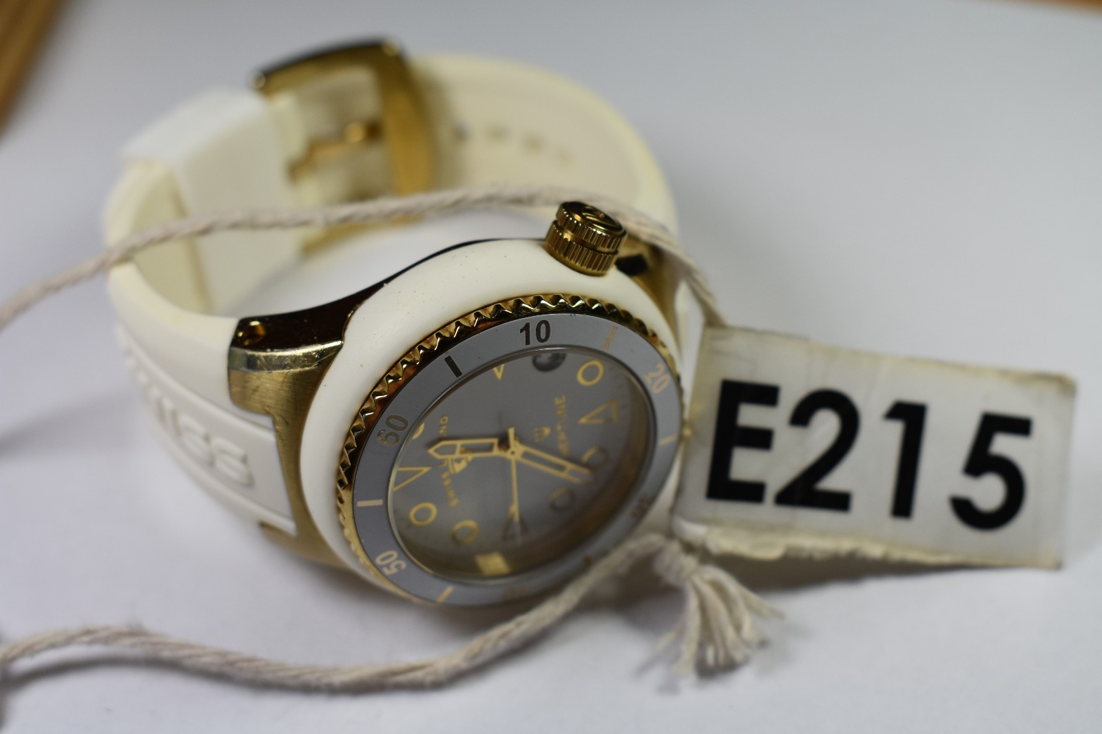 Swiss Legend Neptune Women’s White/Gold Watch w/ Date NEW BATTERY!