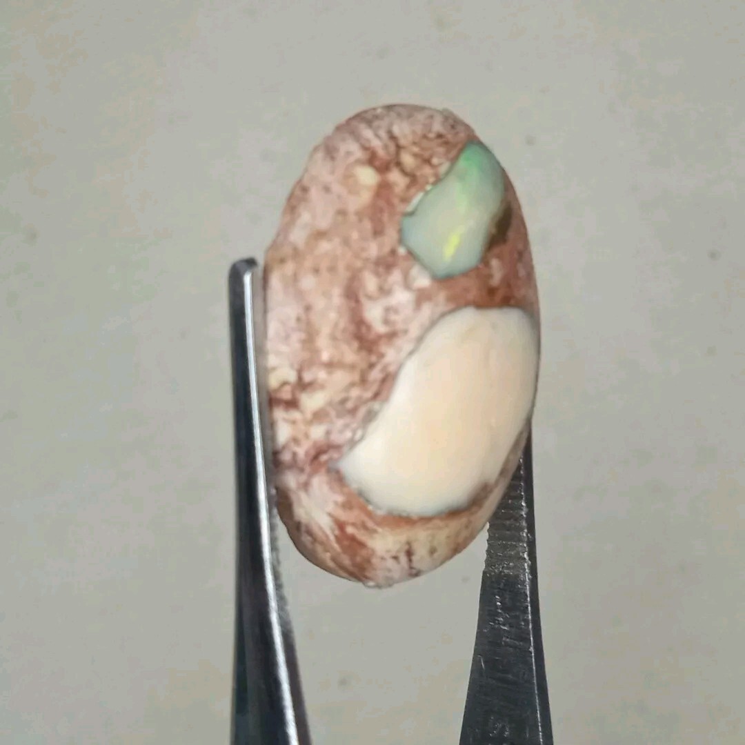 17.0 Ct. Mexican Catera Fire Opal Stone, Oval, 21x14x6mm.