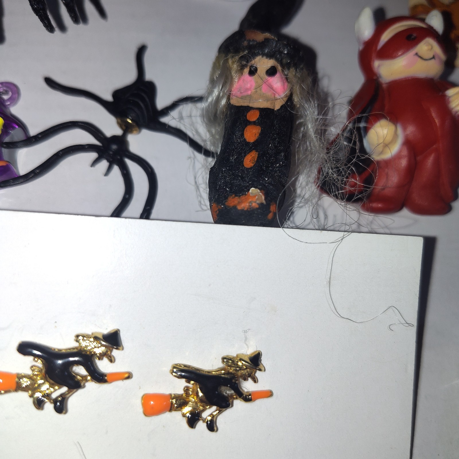 VTG Halloween Jewelry Lot 14pc Mixed Spiders Witches Hallmark Pins Earrings