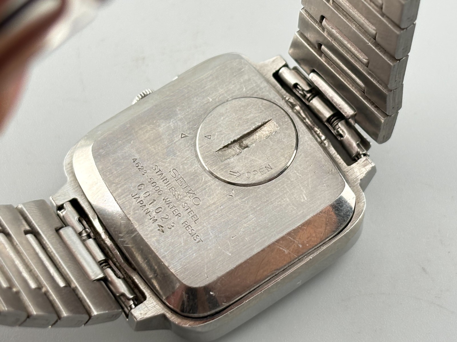 Vintage 1976 SEIKO TYPE II 4623-5000 Quartz Day/Date Blue Square Watch