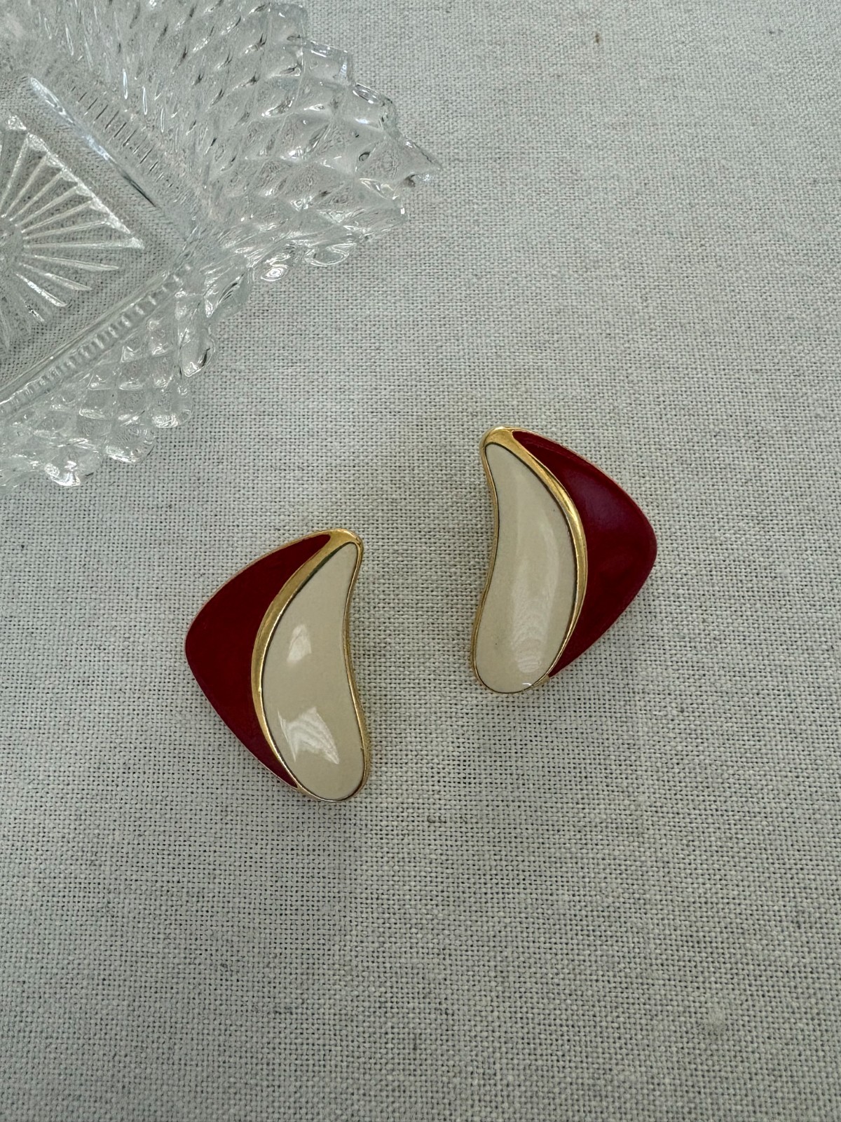4pc Vintage Red White Blue Enamle Stripe Earring Set with Vintage Jewelry Tray