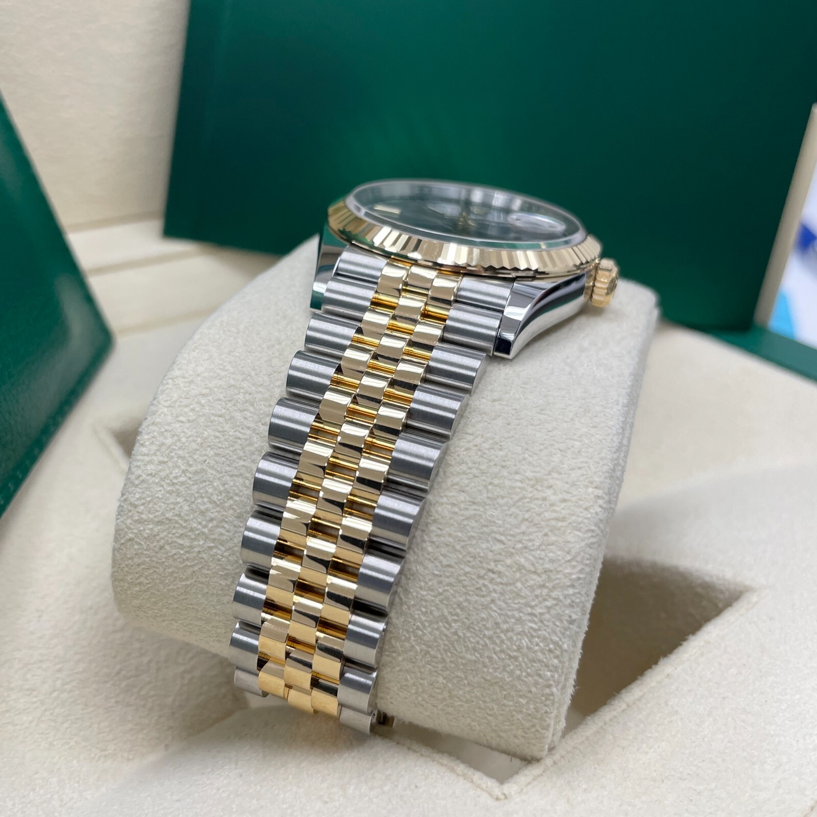 Rolex 126233 Datejust 36mm Two-Tone Yellow Gold Fluted Bezel Wimbledon Dial