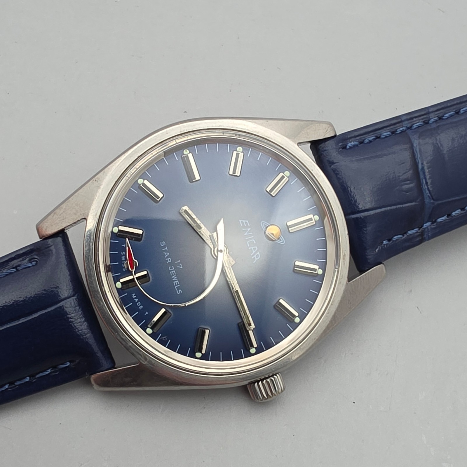 Vintage ENICAR men’s manual wind watch Rocket second hand swiss 1970s