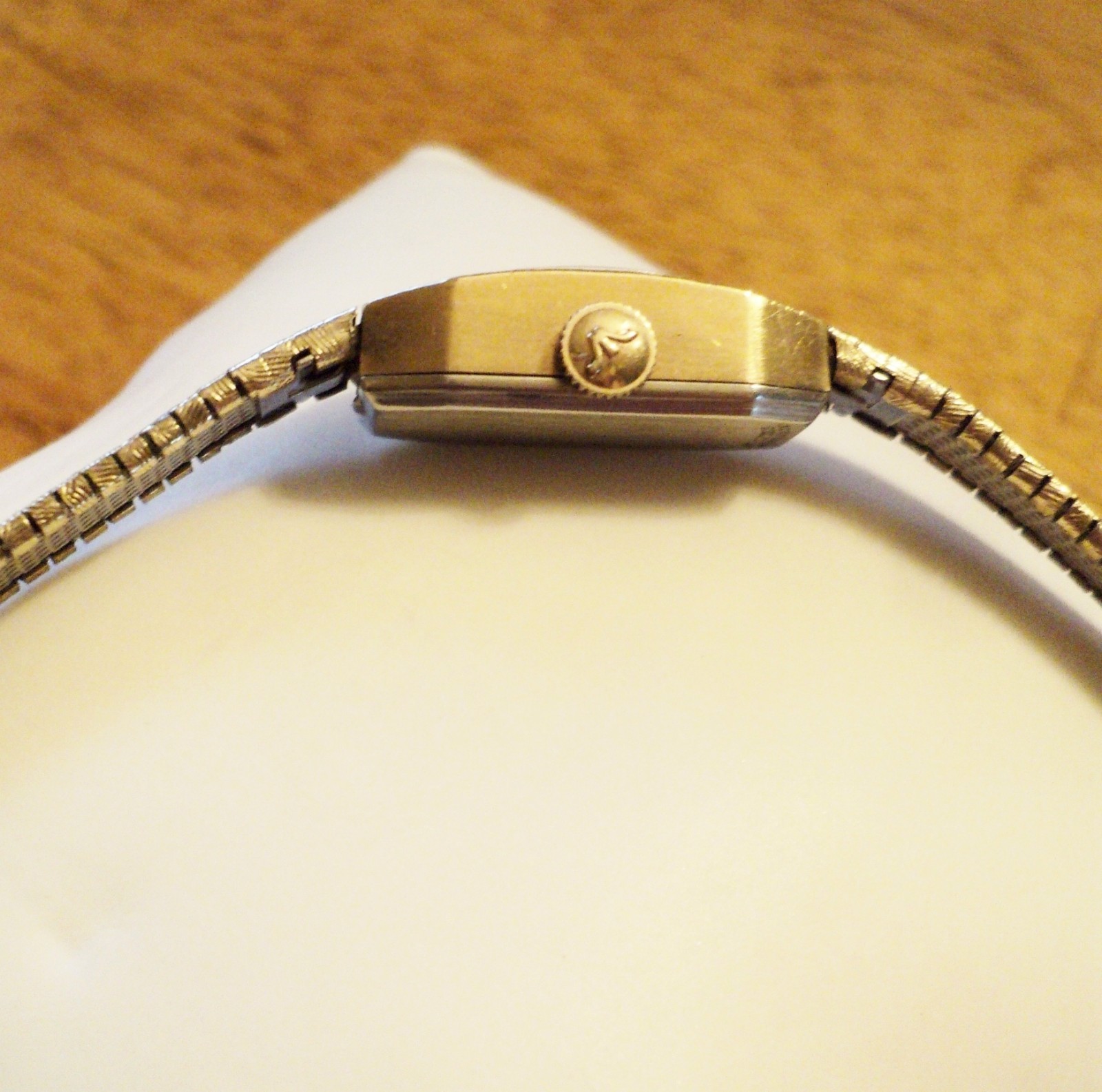 WITTNAUER 10K GOLD FILLED BY LONGINES GENEVE WATCH & BAND DIAMOND 17 JEWELS CASE