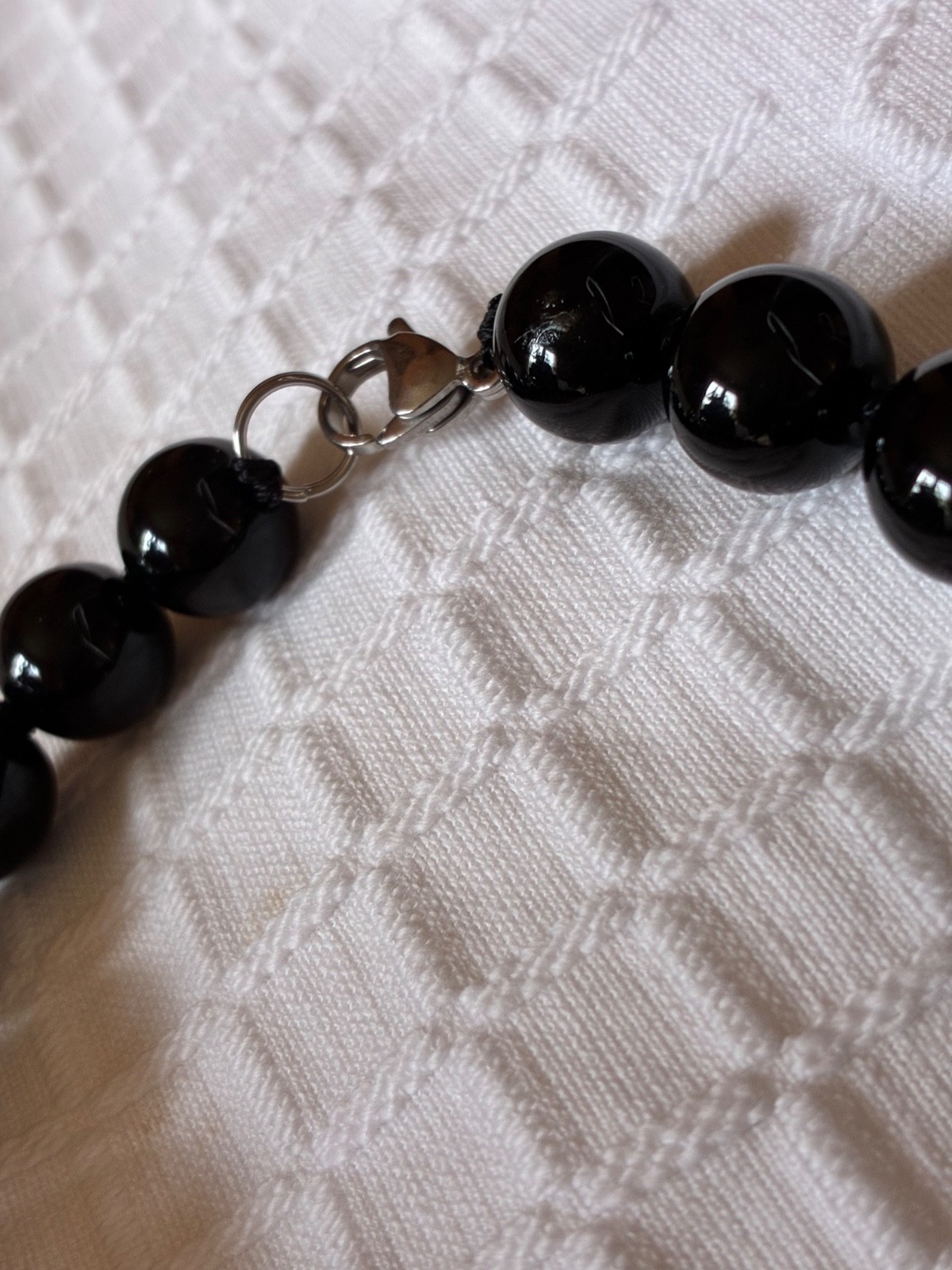 Black onyx/agate round beads single strand beads necklace. all occasion