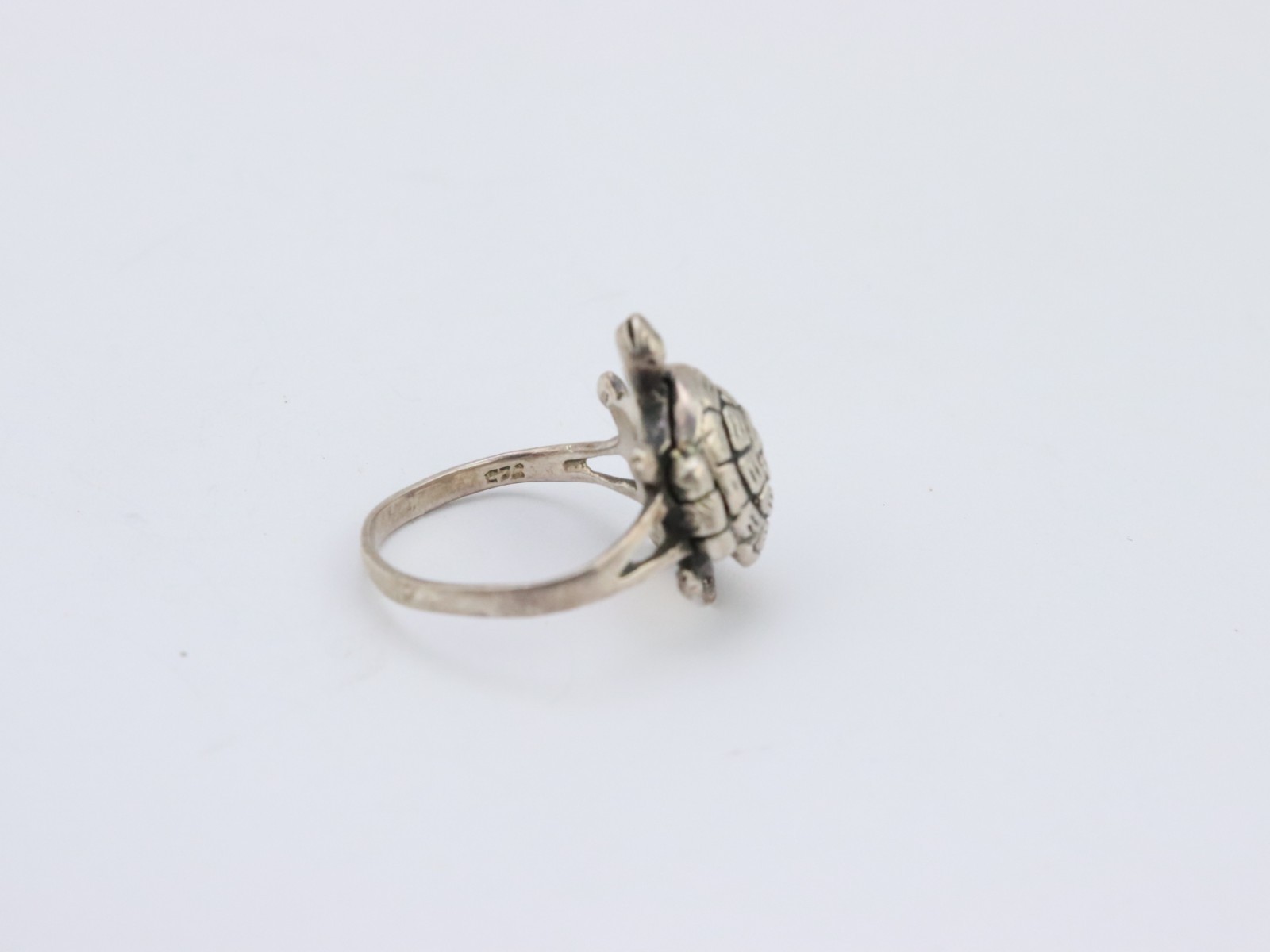 Vintage 925 Sterling Silver Turtle Poison Pill Hidden Locket Box Ring Sz6.25