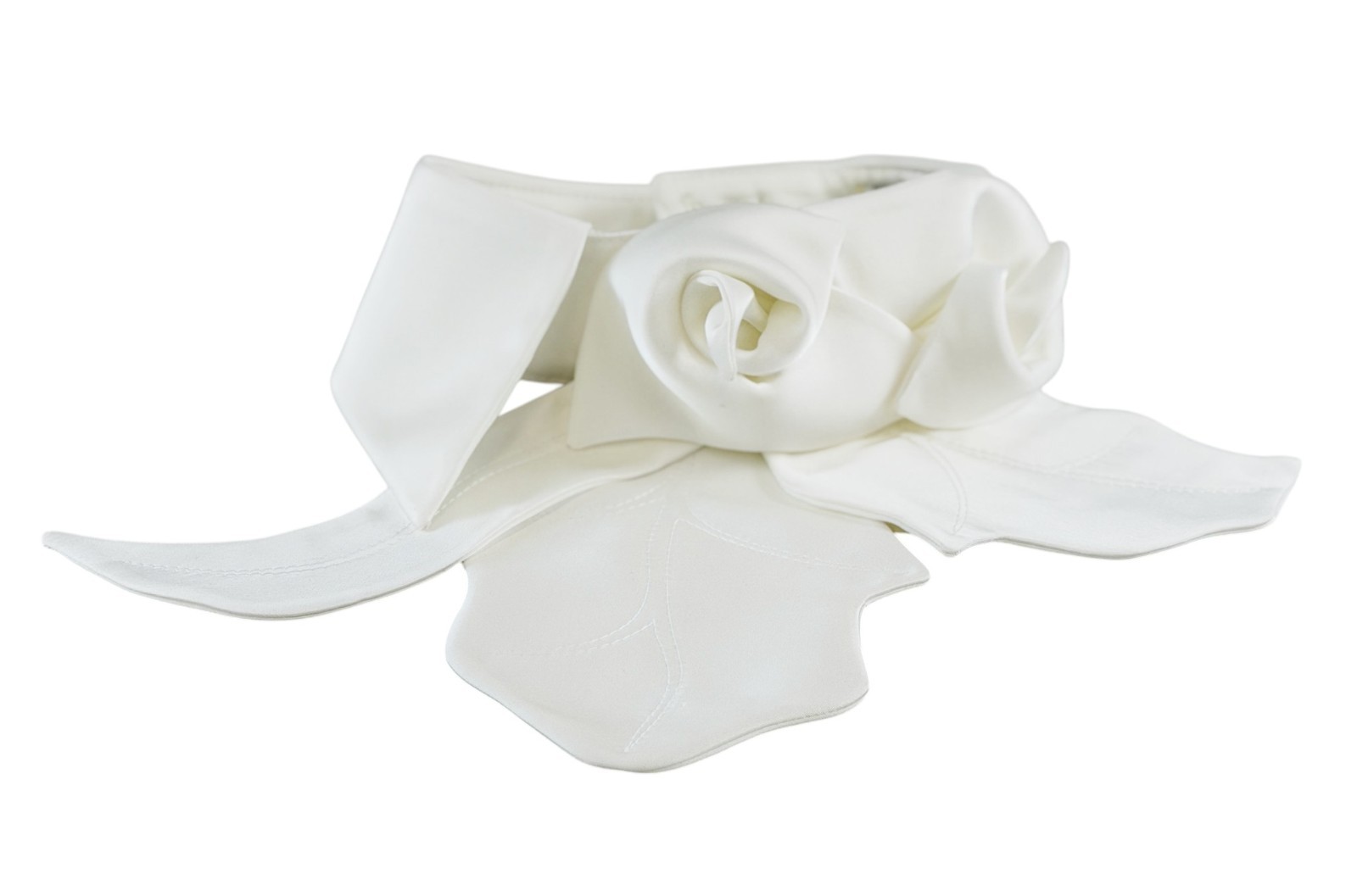 NWT JULIA ALLERT Blossom Evening Neckwear Collar Medium White Floral Satin
