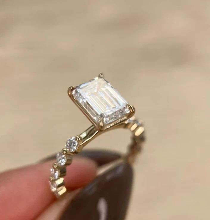 3.25 Ct Emerald Cut EF-VS1 Lab Grown/CVD Diamond Engagement Ring 14K Yellow Gold