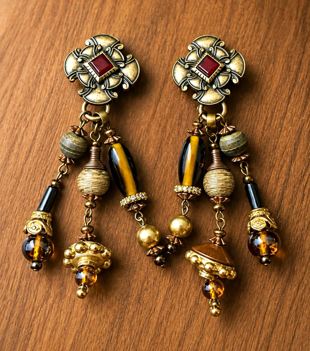 Vintage Robert Rose Gold Tone Clip-On Beaded Dangle Earrings Red Square Crystal