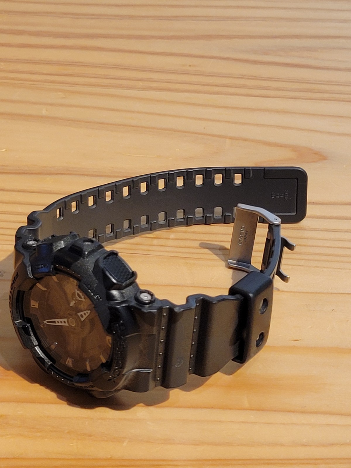 ​EXCELLENT! CASIO G-SHOCK GA-110CM Dark Camo – NEW BATTERY, HANDS ALIGNED