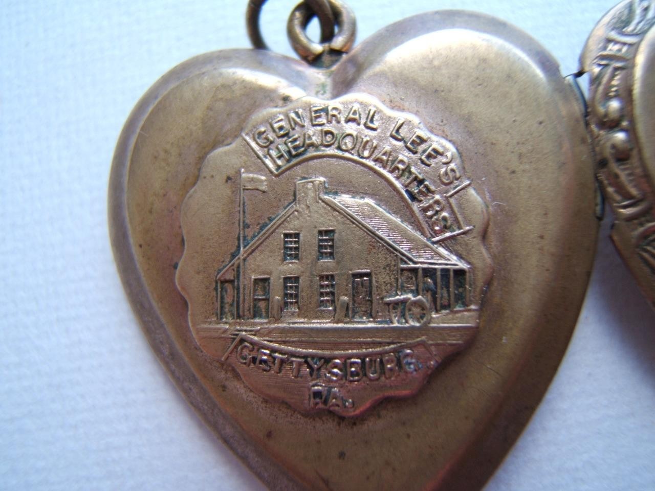 ANTIQUE GF HEART LOCKET W/ MILITARY NAVAL ANCHOR & GENERAL LEE’S HEADQUARTERS