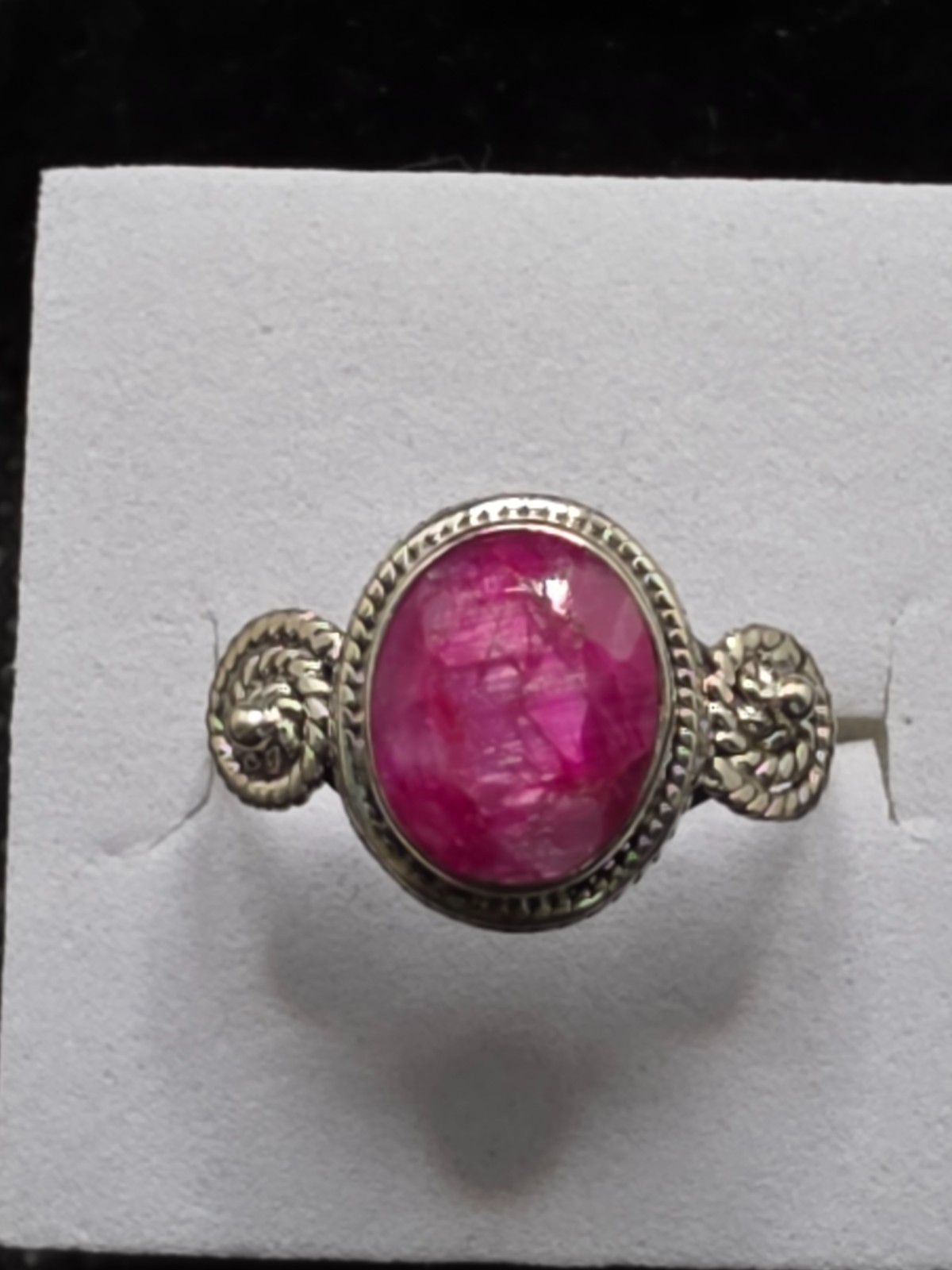 Faceted Ruby Stone Ring 925 Sterling Silver Size 7.75 Coiled Rope Shoulder Desig