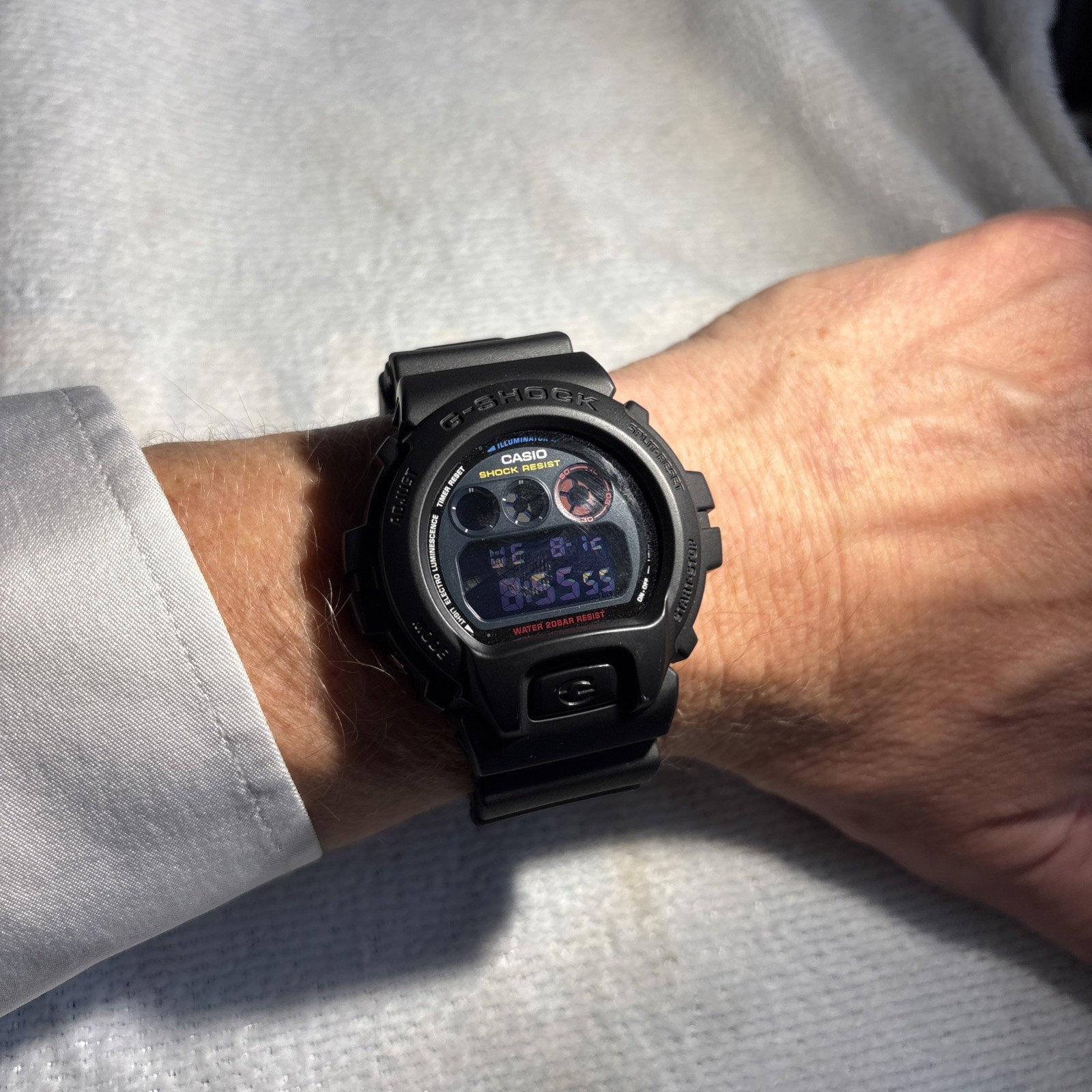 RARE G-SHOCK CASIO Digital Watch DW-6900BMC-1 NEO TOKYO CITY Edition