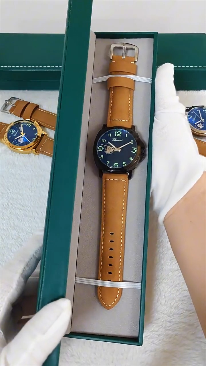 CHENXI Men’s Stainless Steel Luminous Casual Business Calendar Quartz Watch Gift