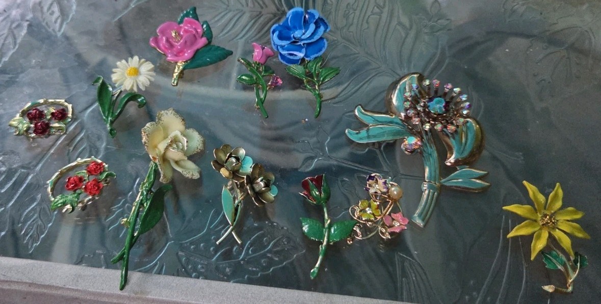 Vintage Enamel Flower Brooch Pin Lot Signed Coro Gerrys Avon Sarah Coventry Gold