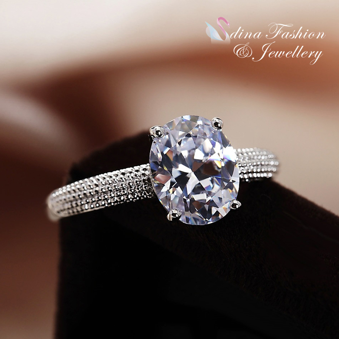 18K White Gold Plated Cubic Zirconia Stunning Single Oval Cut Engagement Ring
