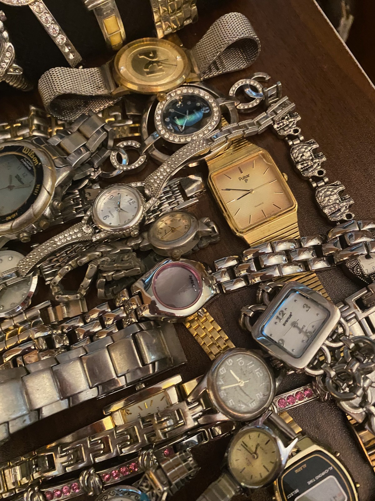 Huge Lot 85+ Vintage to Now Used Watches some Run Gold Silver Tone BRANDS+++