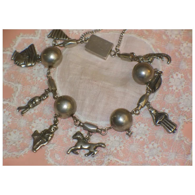 Vintage Short SILVER Heavy CHARM BRACELET 6 Inches with 8 Charms 34 grams