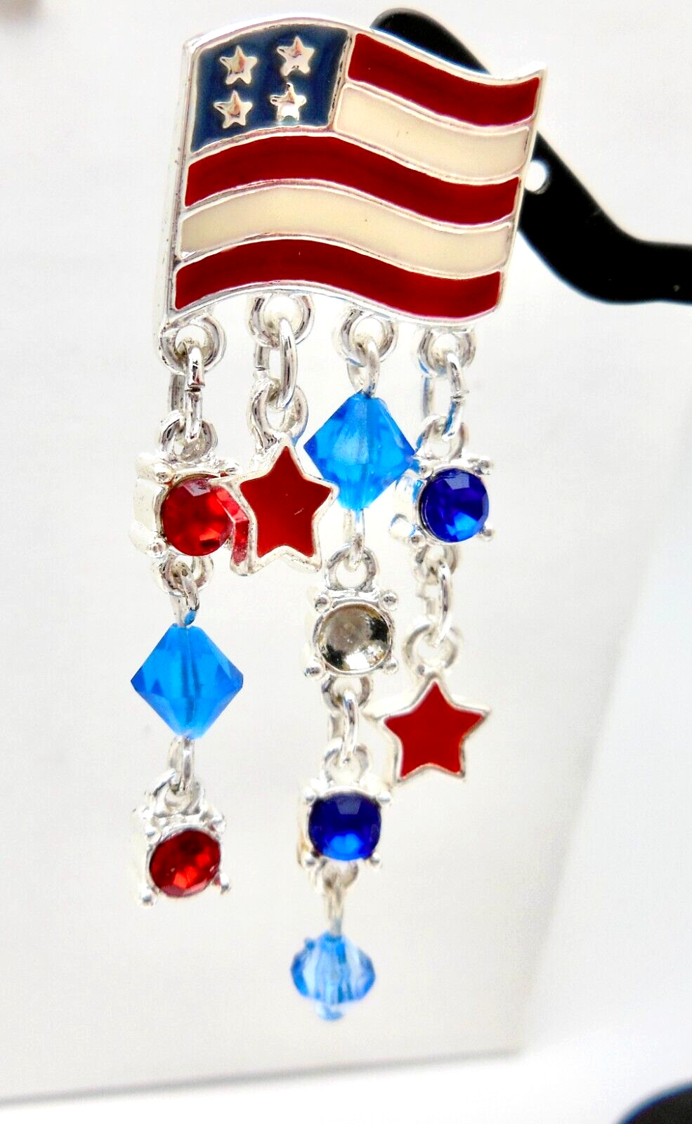 Vintage-Now Rhinestone Jewelry Lot Pins USA Flag Patriotic Star 78g Wear Scrap