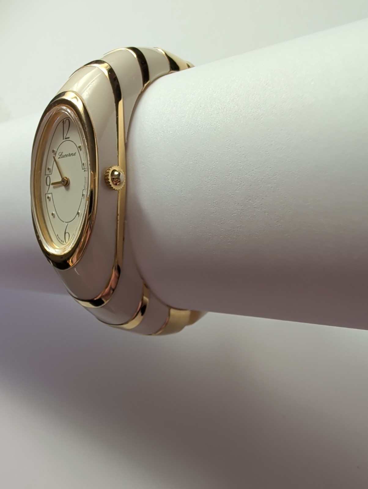 Vintage Lucerne Swiss Mechanical Bangle Watch Women’s Gold Tone White Modern