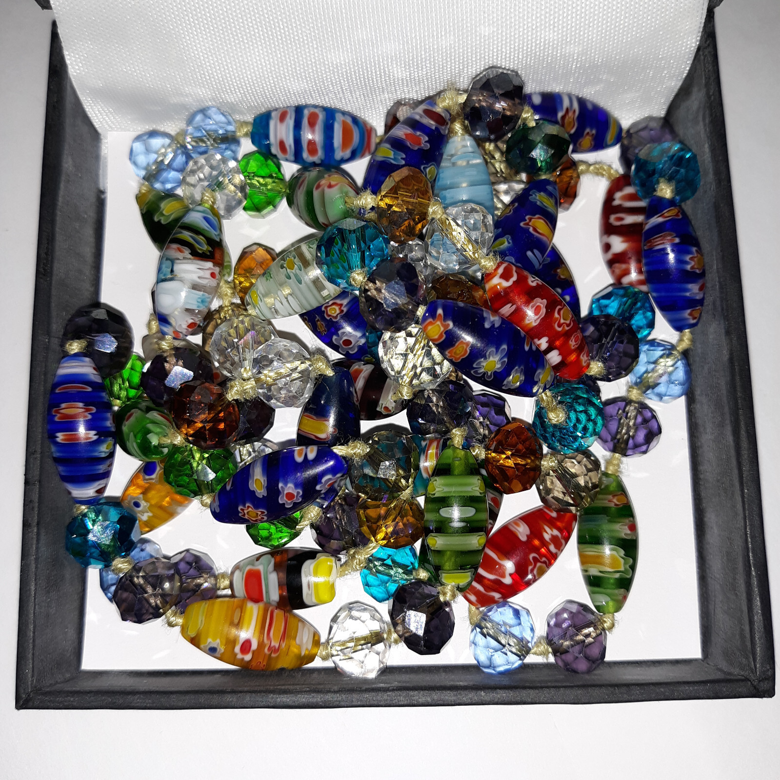 VTG Millefiori Style Art Glass Beads & Crystals Hand Knotted 25″ Stand Overhead