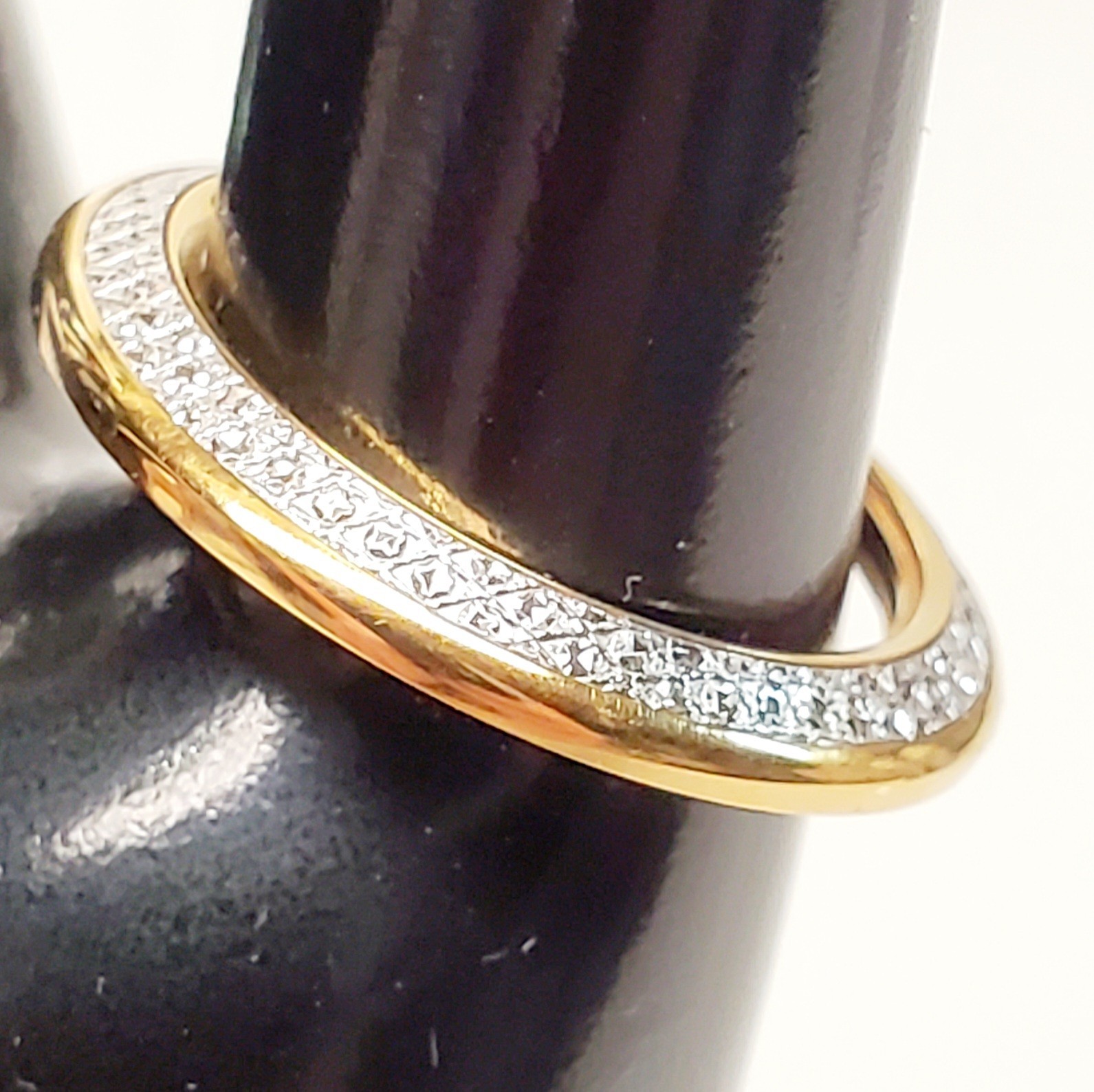 Gucci Diamond Cut Gold Tone Bezel – Authentic- 1100–11/12 – 1200 – Beautiful💎