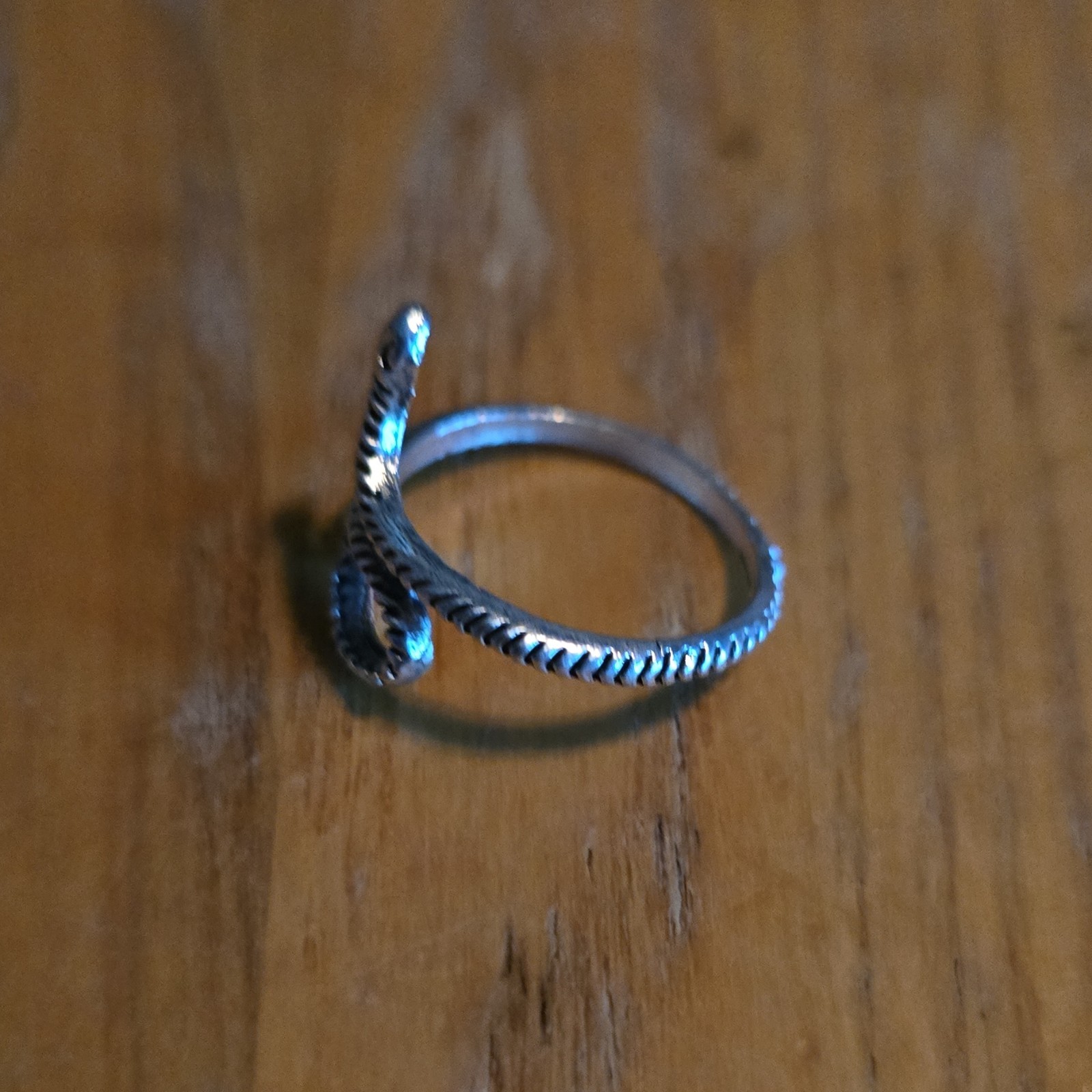Silver Tone Snake Wrap Metal Ring Adjustable Size 7.25 No Stone