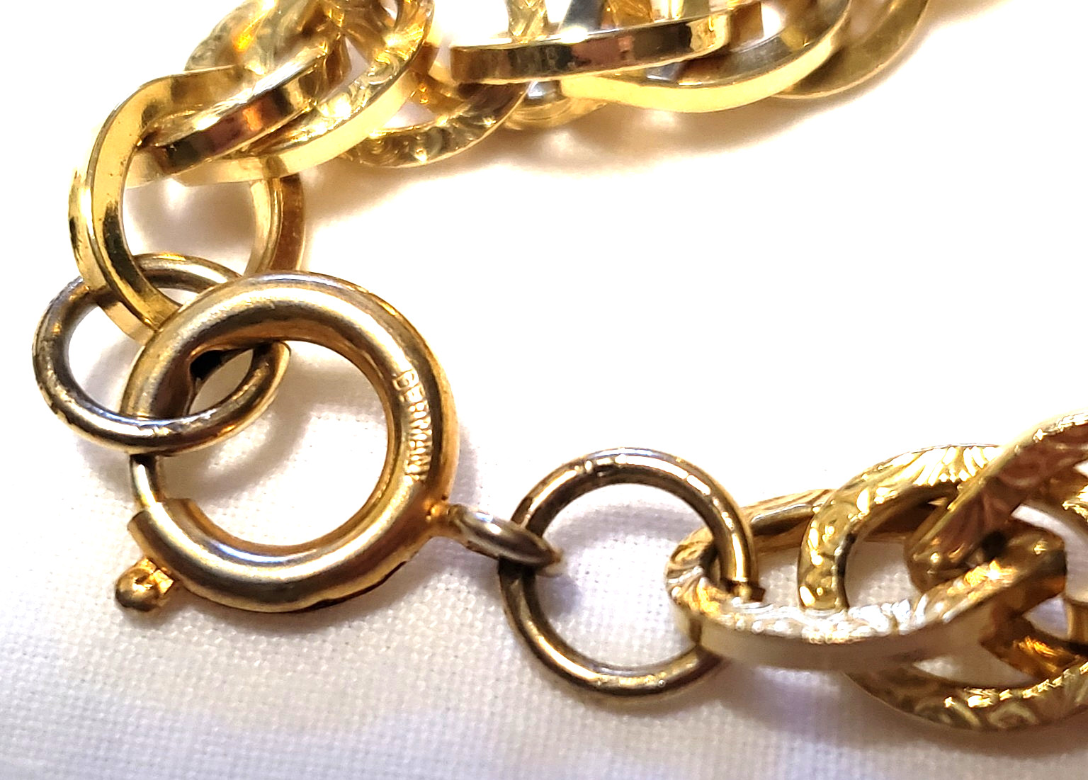 Rare Corday VTG 60s Unicorn In Captivity Solid Perfume Locket Bracelet Gold Tone