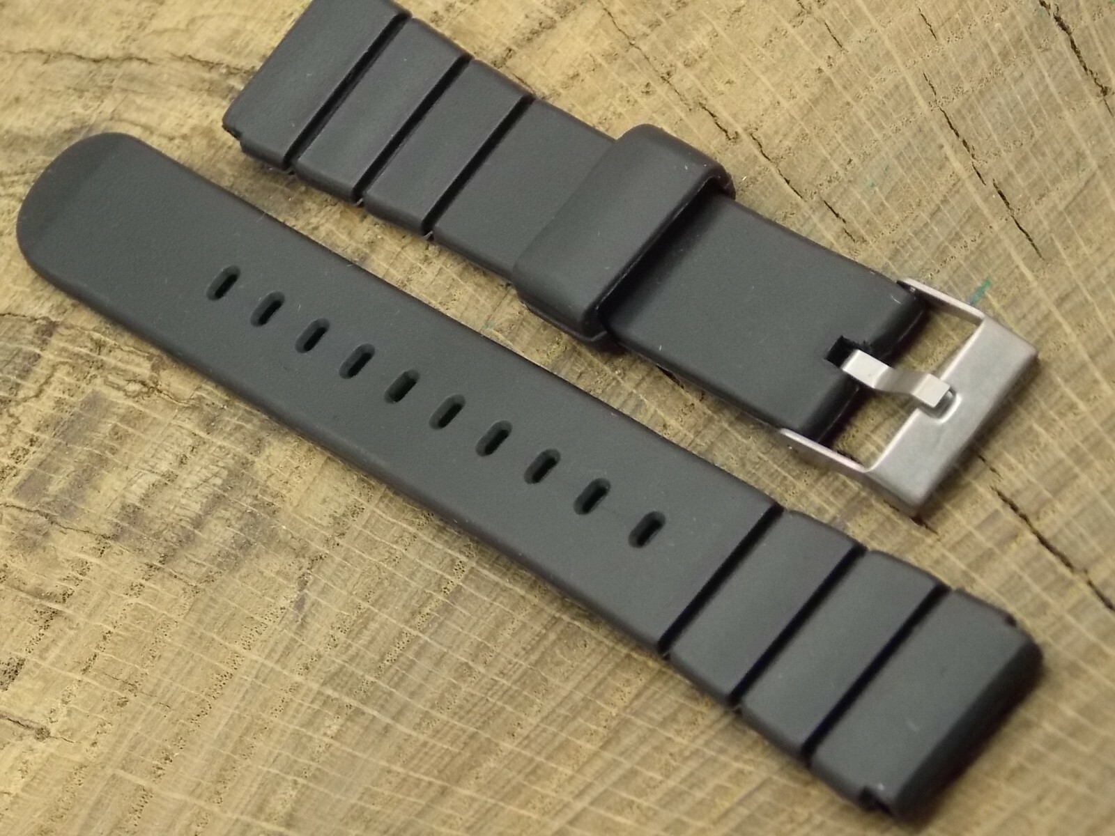Speidel NOS Vintage Unused Black Rubber Watch Band w Silver Tone Buckle 18mm