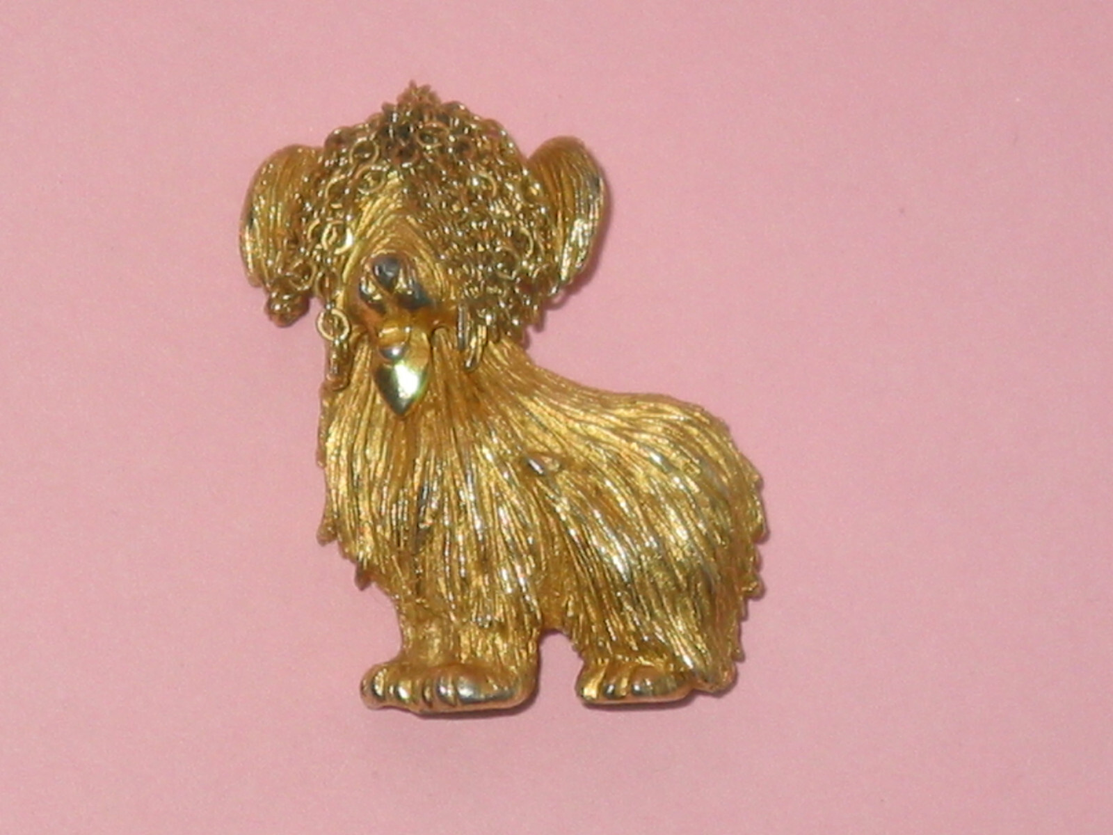 R MANDLE Darling Sheepdog Vintage Pin With Chain Fringe ~ Gold Tone