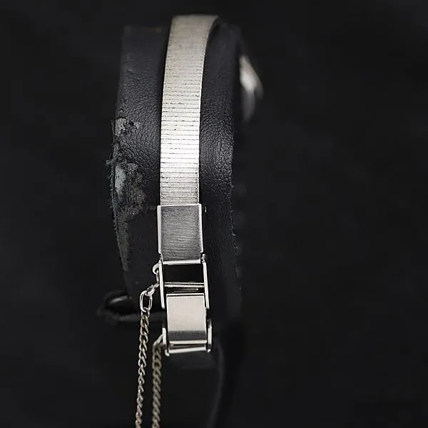 Working condition, excellent condition. Seiko 1140-0150 manual winding women'