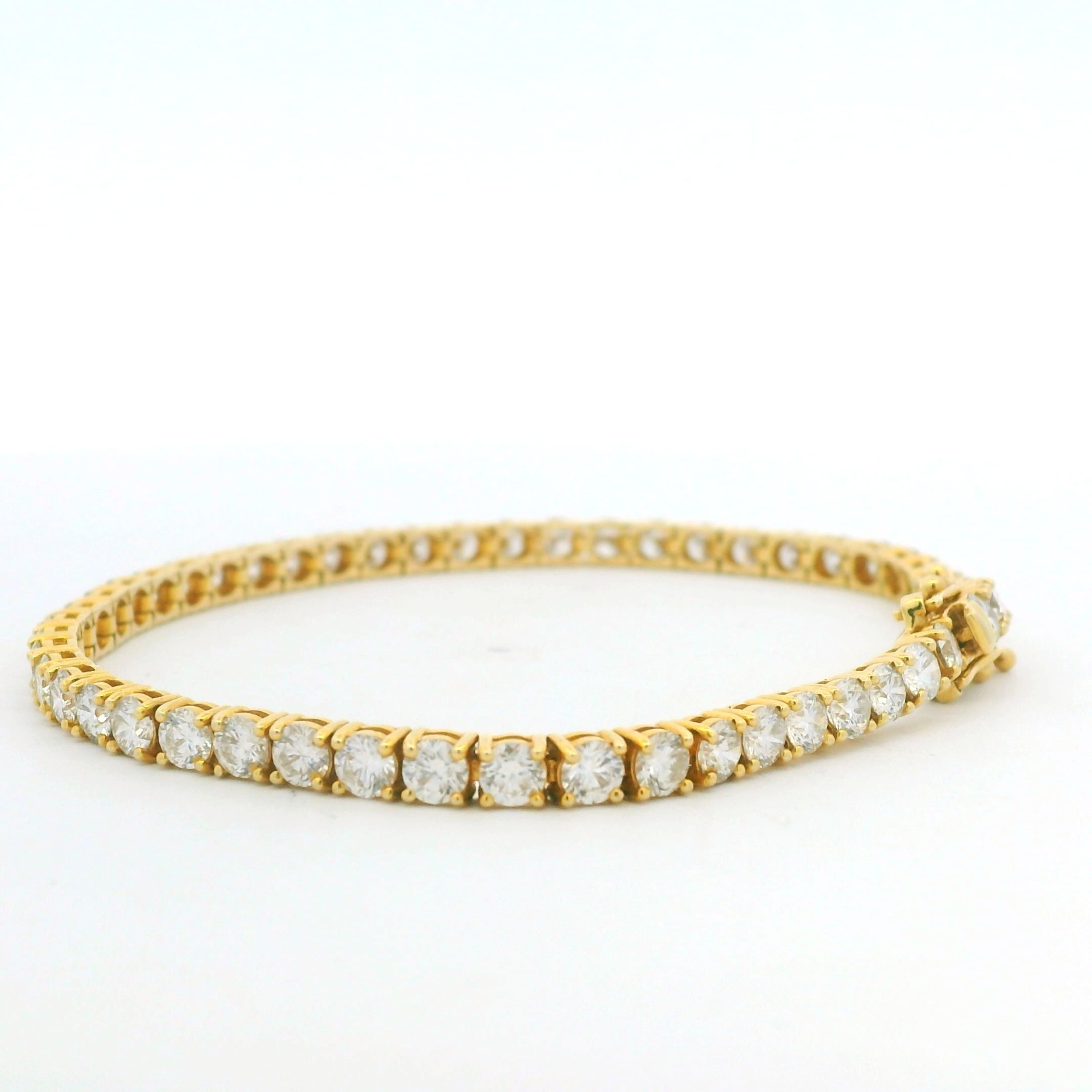 14k Yellow Gold Natural 6.36 Carat Round Brilliant Cut Diamond Tennis Bracelet